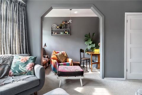 40 Sandall Close, London, W5 1JF