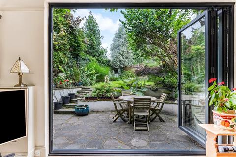 Causton Road, Highgate, N6