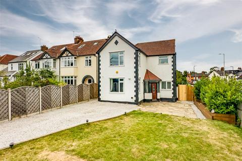 3 bedroom detached house for sale, Hatfield Road, St Albans, Hertfordshire, AL4