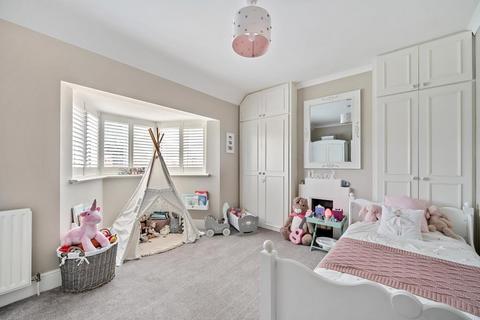 26 Windle Close, Windlesham, GU20 6DZ