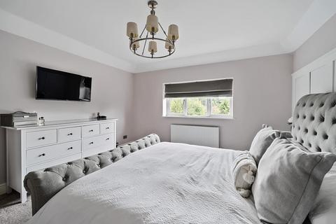 26 Windle Close, Windlesham, GU20 6DZ