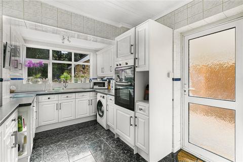 25 Seaman Close, Park Street, St Albans, AL2 2NX