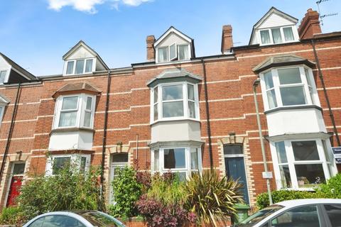 2 bedroom maisonette for sale, Elmside, Exeter. EX4 6LS