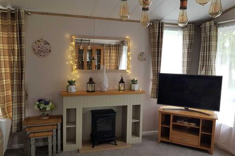 2 bedroom lodge for sale, York YO42