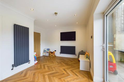 54 Forest View Road, Tuffley, Gloucester, GL4 0BX