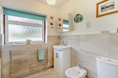 52 High Street, Harlton, Cambridge, CB23 1ES