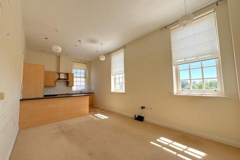 2 bedroom apartment to rent, James Walk, Bexhill-on-Sea, TN40