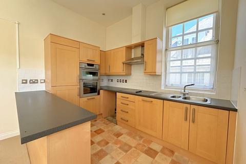 2 bedroom apartment to rent, James Walk, Bexhill-on-Sea, TN40