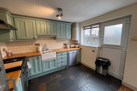 4 bedroom townhouse to rent, Balme Terrace, Sun Street, Haworth, Keighley, BD22