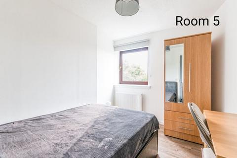 undefined, 84P New Johns Place, Edinburgh, EH8 9XH