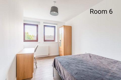 undefined, 84P New Johns Place, Edinburgh, EH8 9XH