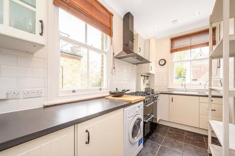 2 bedroom flat to rent, Grove Place, Hampstead, London, NW3