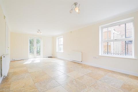 45 Ashford Drive, Appleton, Warrington, WA4 5GG