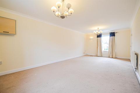 45 Ashford Drive, Appleton, Warrington, WA4 5GG