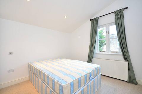 1 bedroom flat to rent, Kelvedon Road, Parsons Green, London, SW6