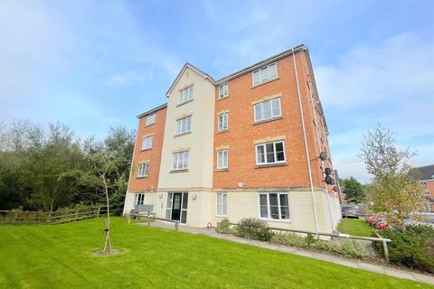 2 bedroom apartment for sale, Clover Grove, Leekbrook