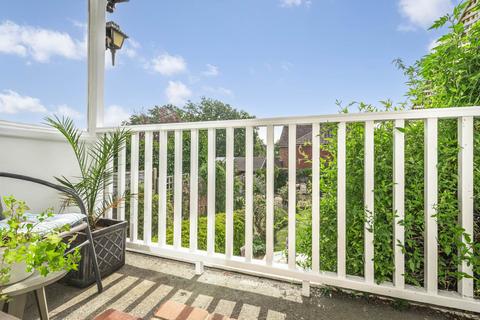 2 bedroom semi-detached house for sale, East Cliff Road, Tunbridge Wells (large garden)