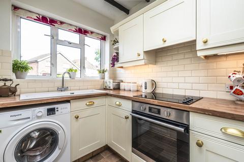 2 bedroom semi-detached house for sale, East Cliff Road, Tunbridge Wells (large garden)