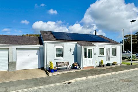 2 bedroom detached bungalow for sale, Llwyn Gwalch Estate, Morfa Nefyn