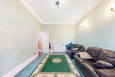 3 bedroom terraced house to rent, Burges Road, Newham