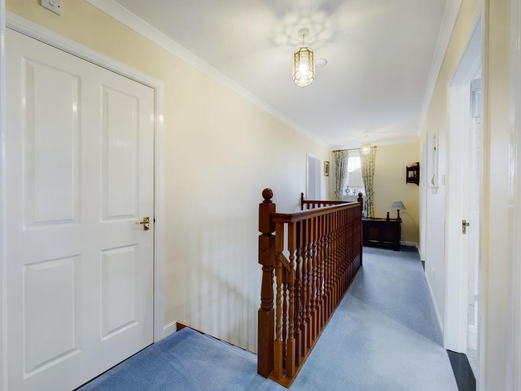 Upper landing