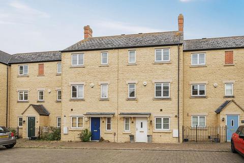 3 bedroom townhouse for sale, Oakmead,  Witney,  OX28