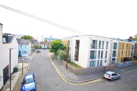 1 bedroom apartment to rent, 21 Maitland Road, London E15