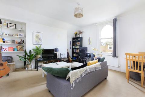 1 bedroom flat for sale, Spencer Road, Wandsworth, London