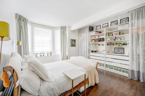 1 bedroom flat for sale, Hornton Street, London