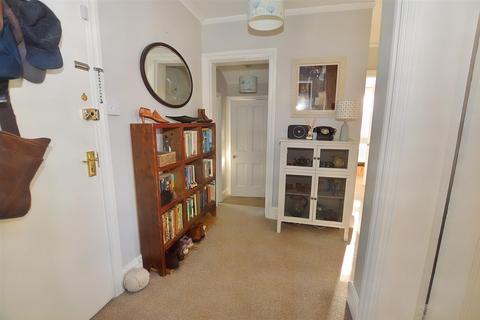 2 bedroom apartment for sale, Overstrand Road, Cromer