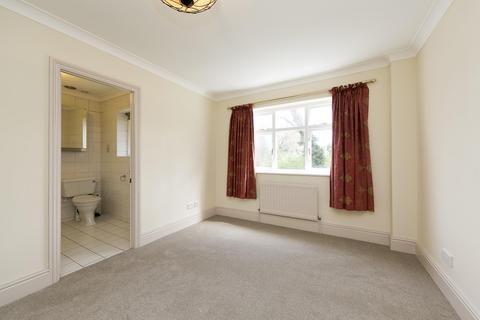 4 bedroom terraced house to rent, Lower Grove Road, Richmond