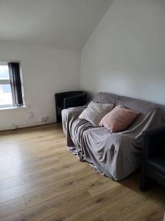 2 bedroom flat to rent, Mansel Street, Swansea SA1