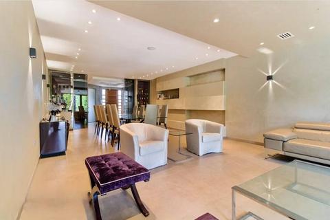 7 bedroom semi-detached house for sale, Cranbourne Gardens, NW11