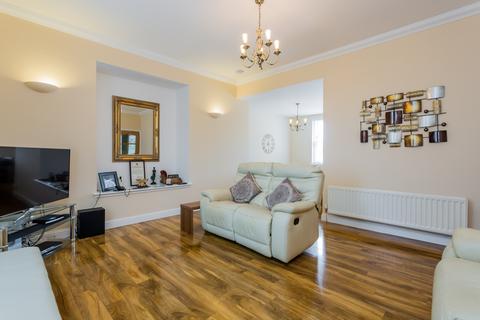 2 bedroom flat for sale, 5 Manswrae Steadings, Bridge Of Weir, PA11 3RH