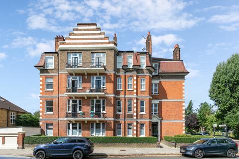 3 bedroom flat for sale, Hauteville Court Gardens, London