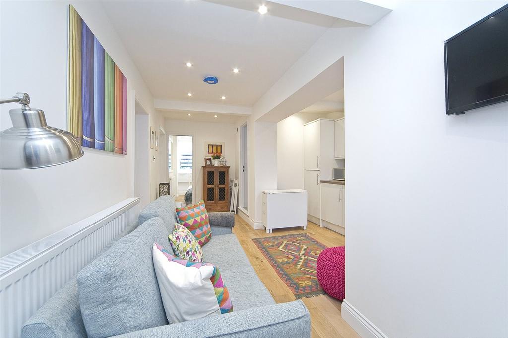 Apartment in London - View 5