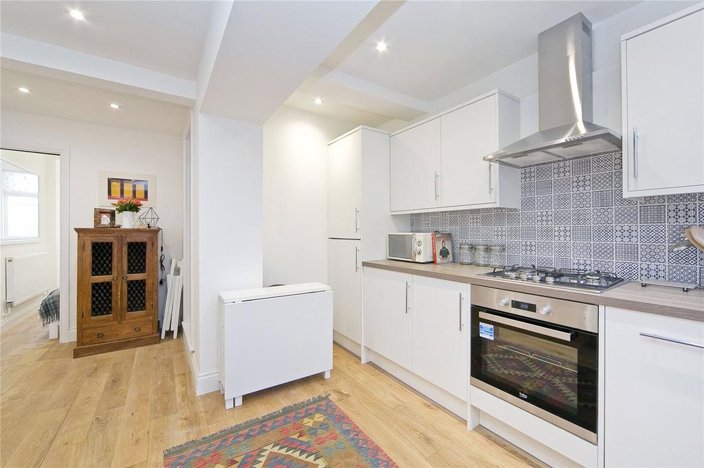 Apartment in London - More