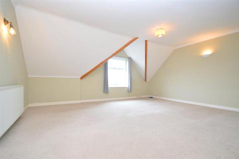 1 bedroom flat for sale, The Broadway, Totland Bay