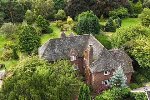 4 bedroom detached house for sale, South Avenue, Scalby, Scarborough