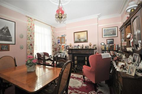 5 bedroom end of terrace house for sale, Redoubt Road, Redoubt, Eastbourne