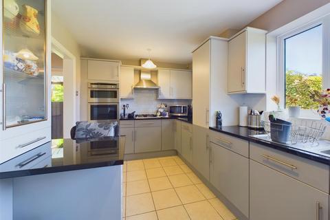 21 Wye Head Close, Buxton, SK17 9AX
