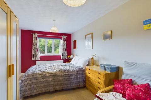 21 Wye Head Close, Buxton, SK17 9AX