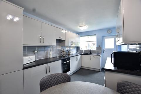5 Dingle Avenue, Shaw, Oldham, OL2 8DD