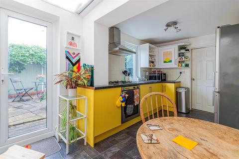 26 Atlas Road, Cardiff, CF5 1PJ