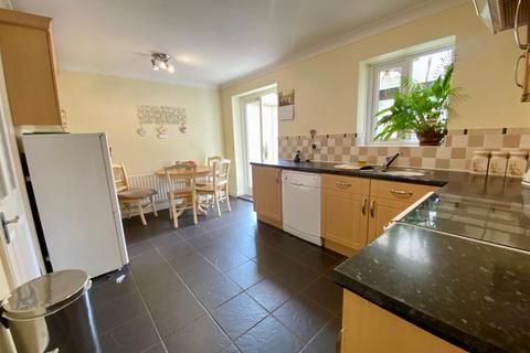 35 Allard Close, Northampton, NN3 5LZ