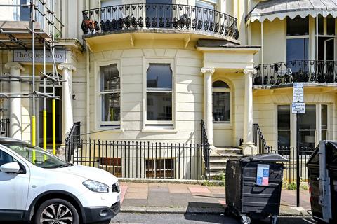 2 bedroom apartment for sale, Regency Square, Brighton, BN1