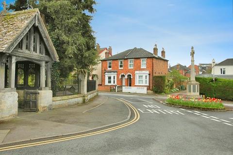 4 bedroom semi-detached house for sale, Horsefair Street, Cheltenham GL53