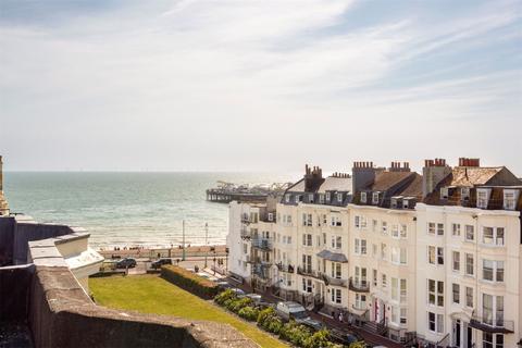 2 bedroom apartment for sale, New Steine, Brighton BN2