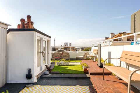 2 bedroom apartment for sale, New Steine, Brighton BN2