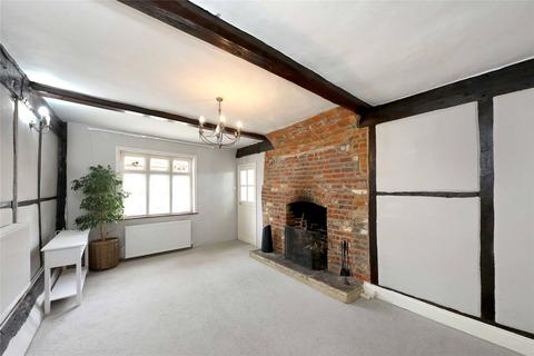 3 bedroom terraced house to rent, High Street, Amersham, HP7